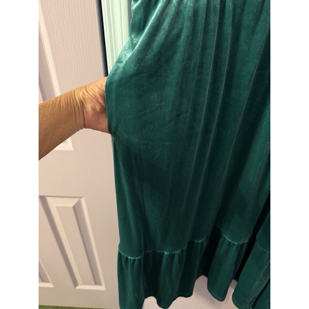 Terra & Sky Midi Dress Size 3X Pockets Tiered Flutter Sleeve Emerald Velvet NWT - Picture 3 of 9
